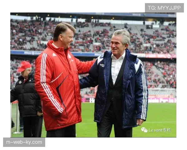 拜仁前场六人组进攻套路多样 七到八种战术组合破密防