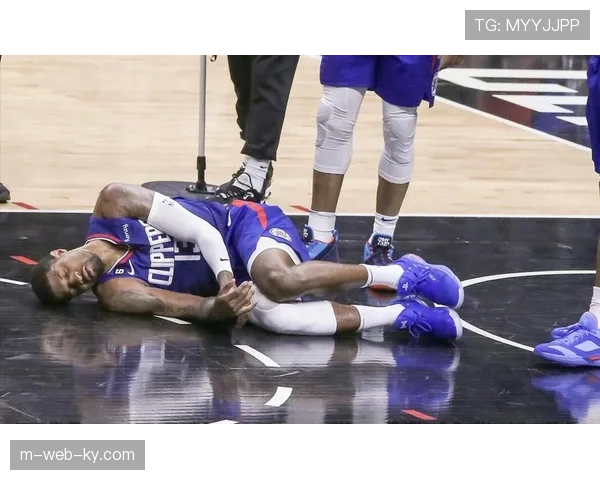 快船加兰首秀冰火交织,12分5失误后三分命中率联盟第一 快船加兰首秀冰火交织,12分5失误后三分命中率联盟第一